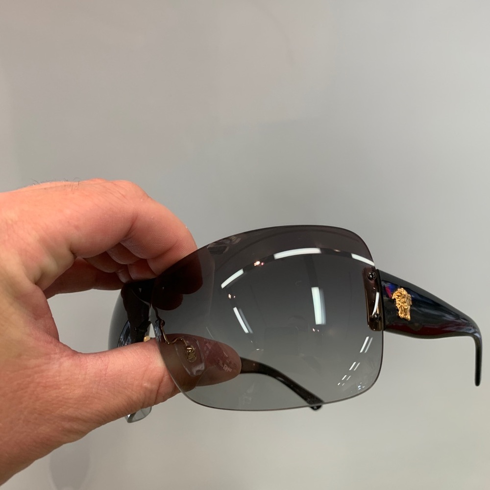 Versace Sunglasses‎ - Picture 4 of 8